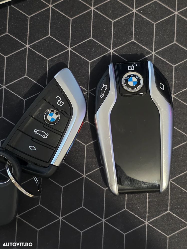 BMW Seria 3 320d xDrive AT MHEV - 33