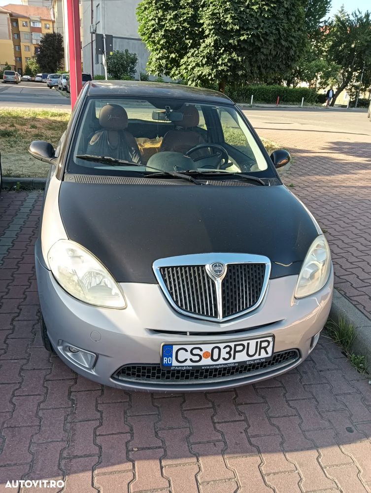 Lancia Ypsilon Y 1.4 16v Argento - 2