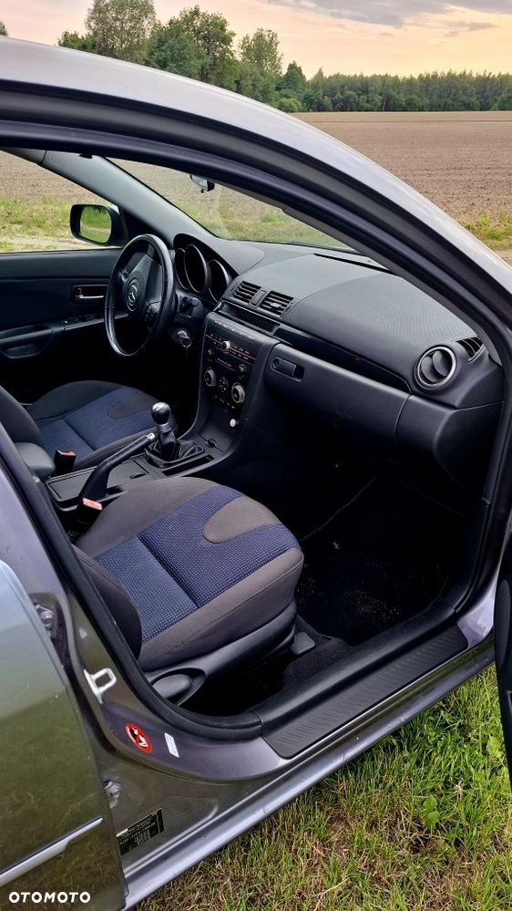 Mazda 3 - 5