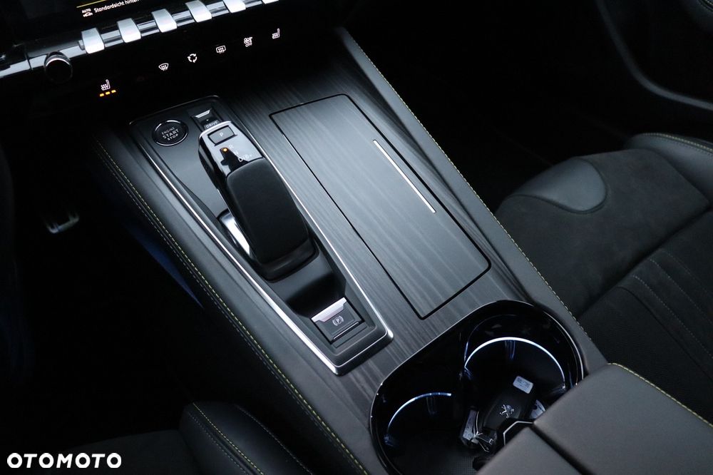 Peugeot 508 Plug-In Hybrid SPORT ENGINEERED - 4