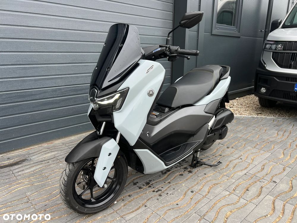 Yamaha NMAX - 16
