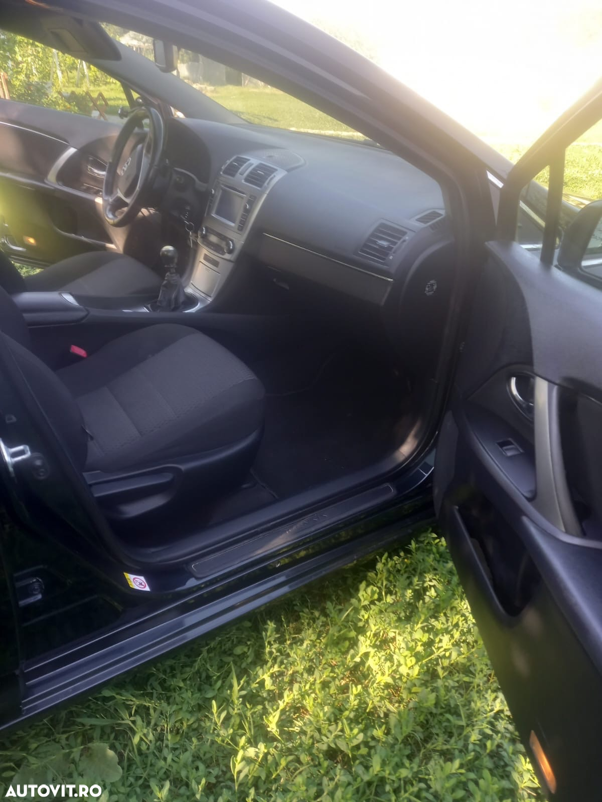 Toyota Avensis 2.0 D-4D Executive - 7
