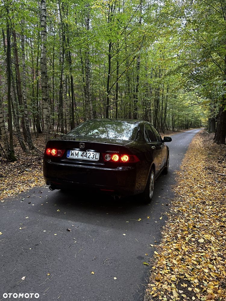 Honda Accord - 2