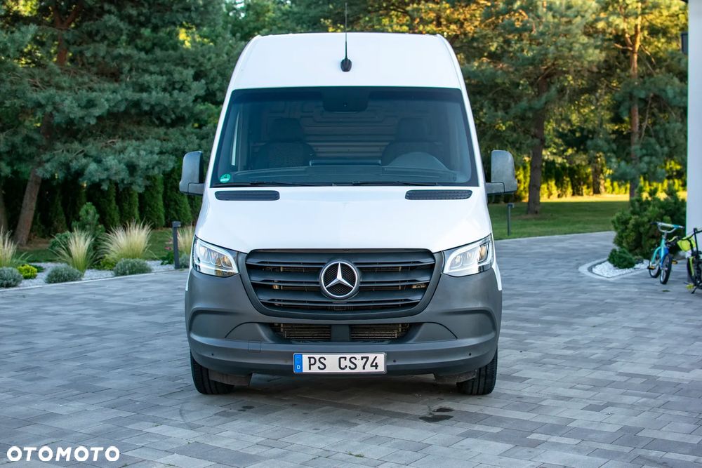 Mercedes-Benz Sprinter 319 - 6