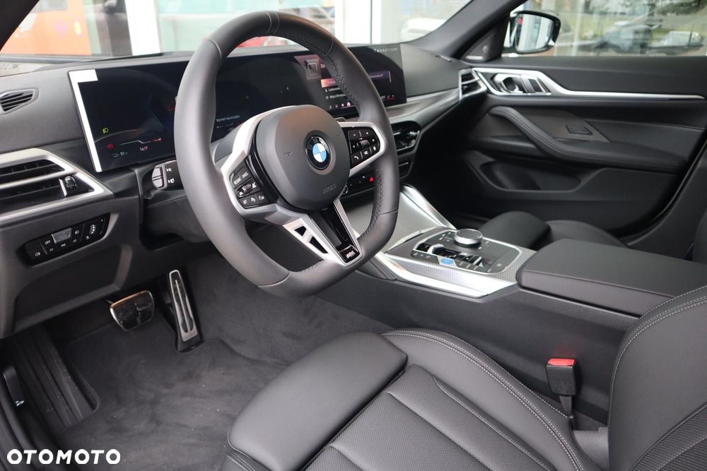 BMW i4 - 10