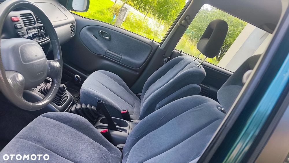 Suzuki Grand Vitara 2.7 V6 - 29