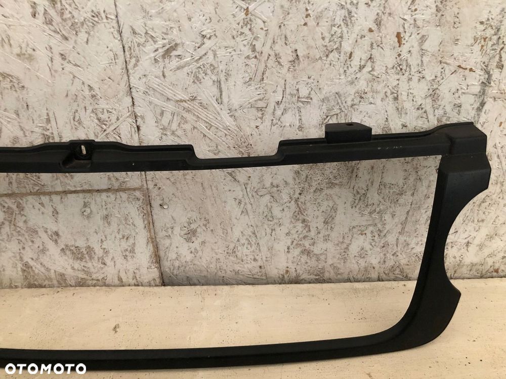 LAND ROVER L322 3.6 KRATKA PRZÓD GRILL - 10