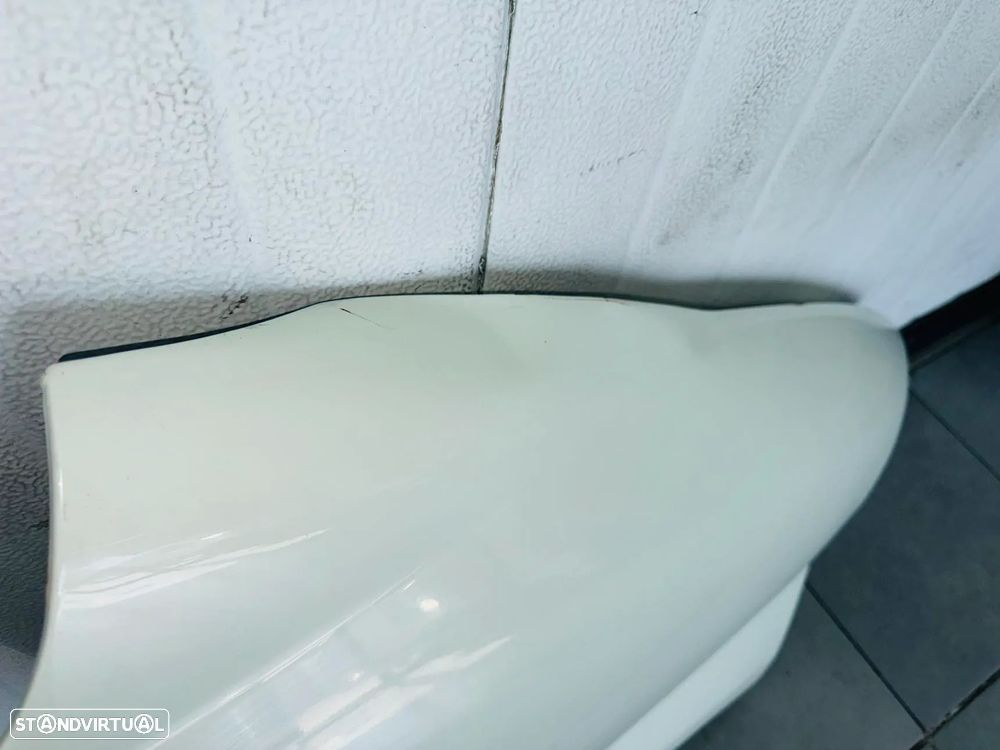 Guarda Lamas Direito Toyota Hiace - 1996 / 2025 - 3