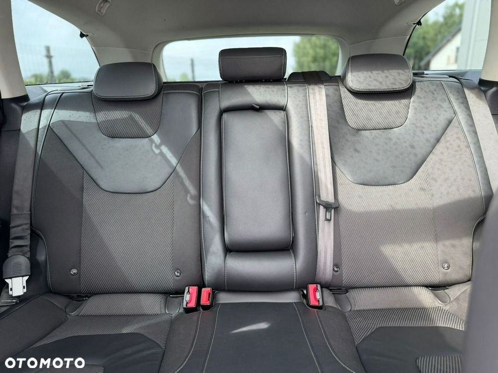 Ford Mondeo - 18