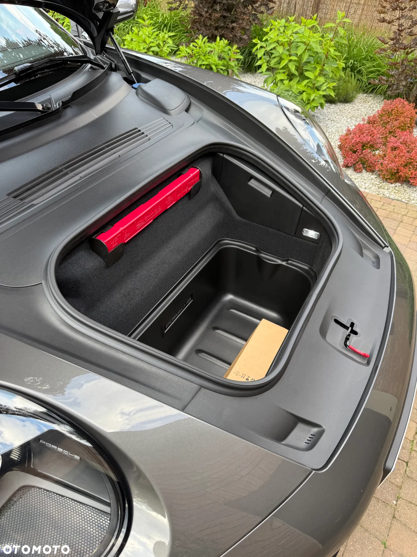 Porsche 911 Carrera 4 GTS - 20