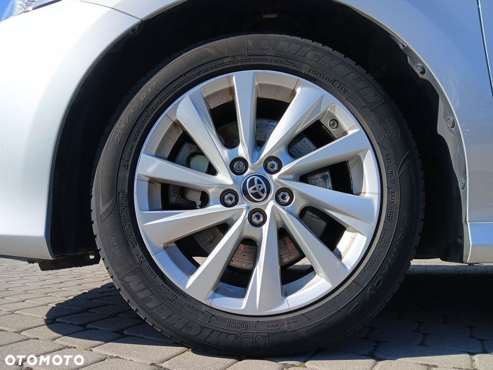 Toyota Camry 2.5 Hybrid Comfort CVT - 40