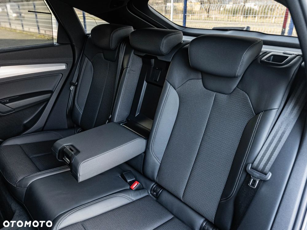 Audi Q5 Sportback 40 TDI quattro S tronic S line - 26