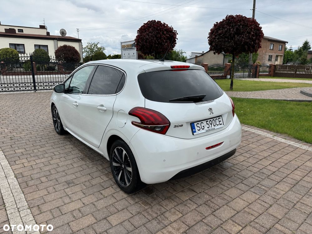 Peugeot 208 1.2 PureTech GPF Signature S&S - 3