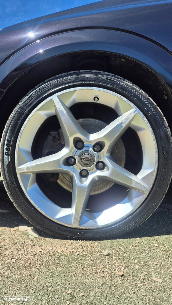 Opel Astra GTC 1.9 CDTI - 8