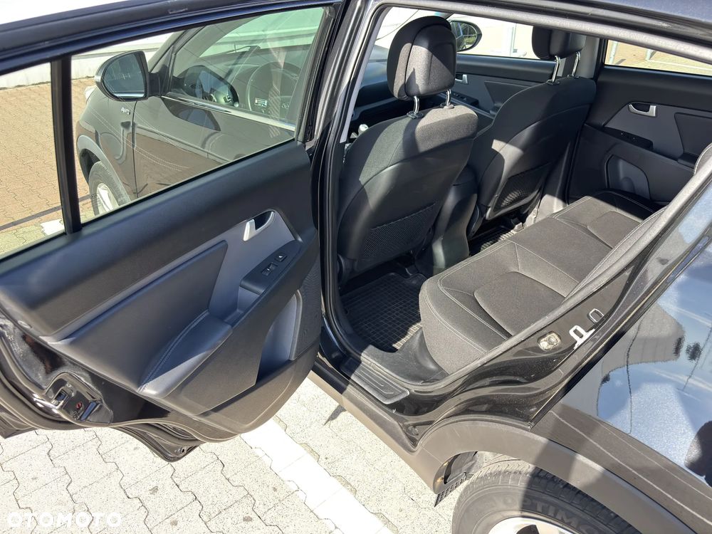 Kia Sportage 2.0 CVVT 4WD Spirit - 27