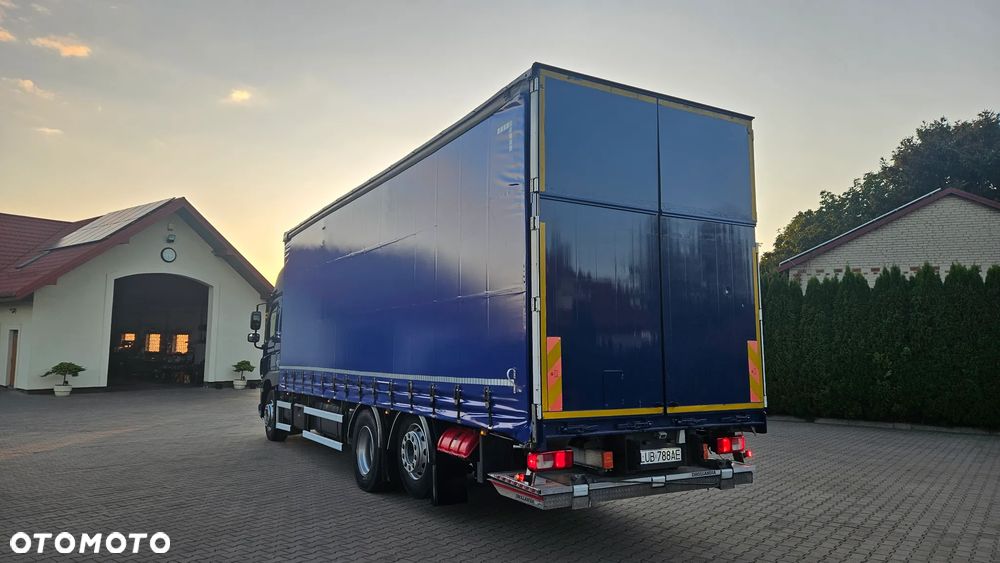 DAF CF 370 / Space Cab / Winda / 8,5 M - 8
