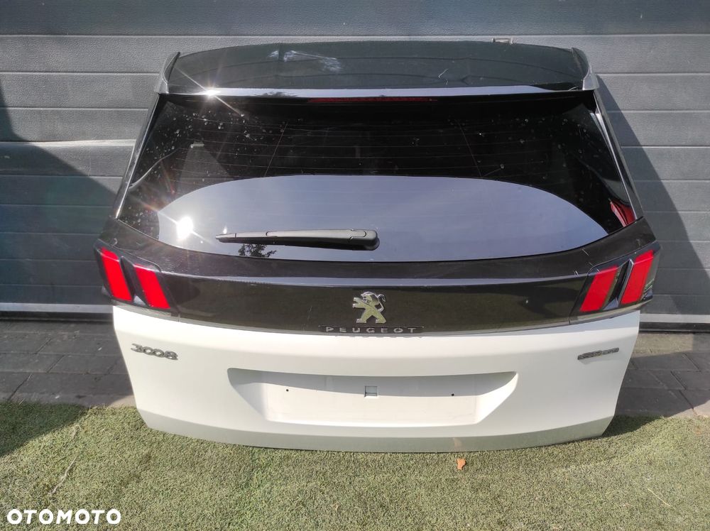 Klapa bagażnika Peugeot 3008 II demontaż KWED biała perła - 2