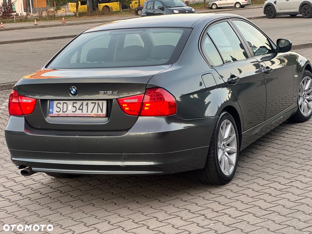 BMW Seria 3 318d - 6
