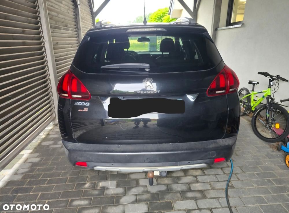 Peugeot 2008 1.2 PureTech Allure S&S - 4