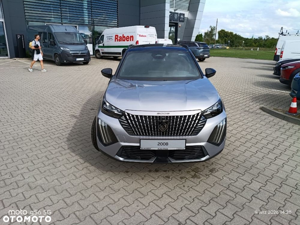 Peugeot 2008 - 4