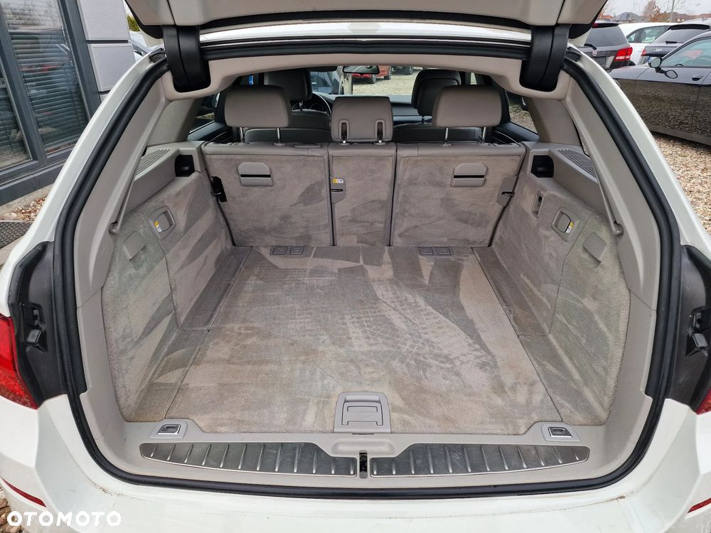 BMW Seria 5 520d Edition Fleet Lifestyle - 29