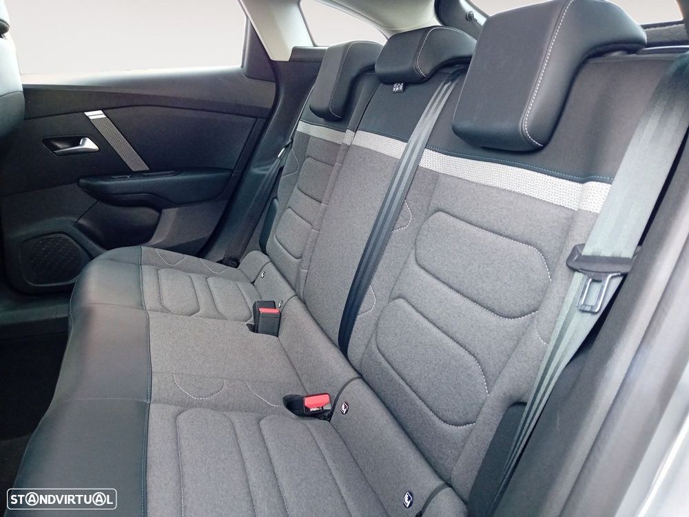 Citroën C4 1.2 Hybrid Plus e-DSC6 - 13