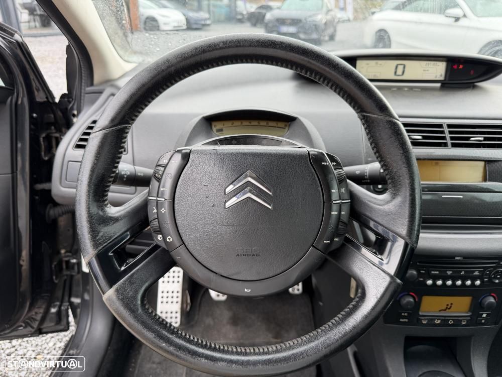 Citroën C4 Coupé 1.4 16V VTR Pack - 12