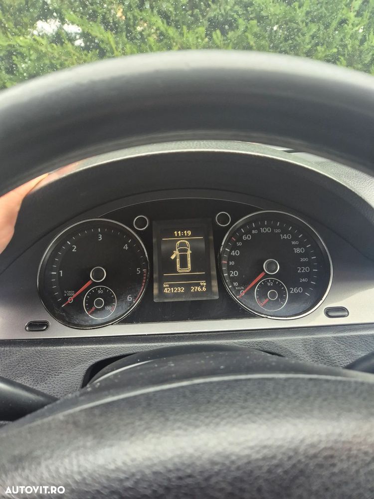 Volkswagen Passat 2.0 TDI Trendline DPF - 6