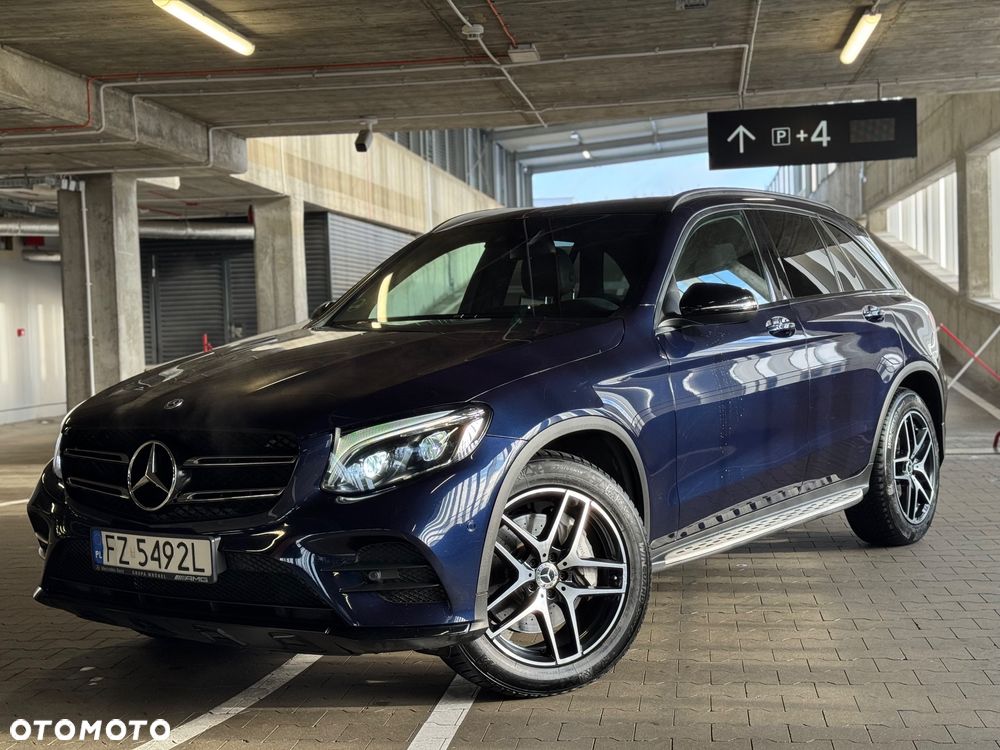 Mercedes-Benz GLC 250 4Matic 9G-TRONIC AMG Line - 2