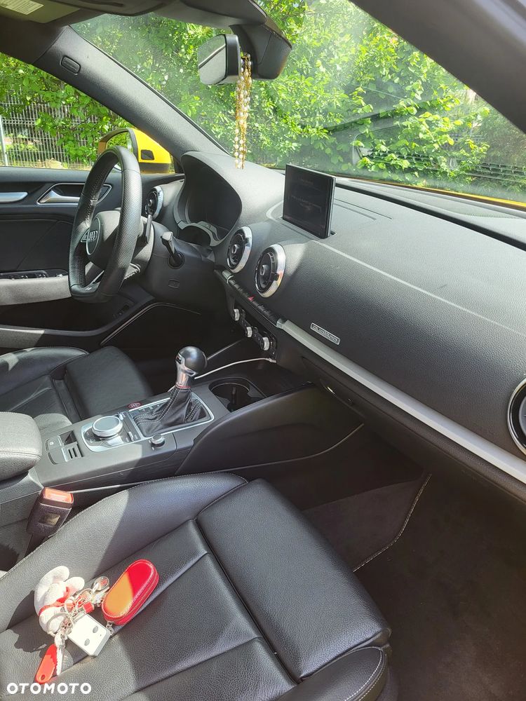 Audi S3 S tronic - 16