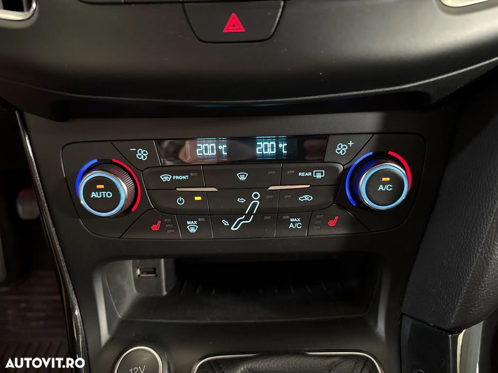 Ford Focus - 19