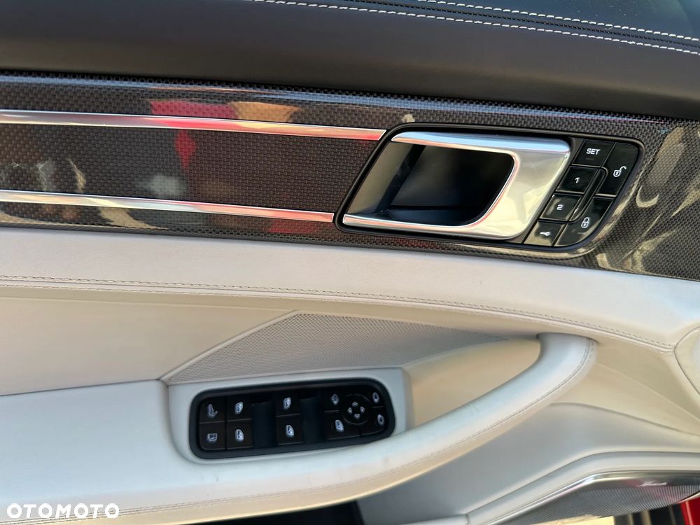 Porsche Panamera - 14