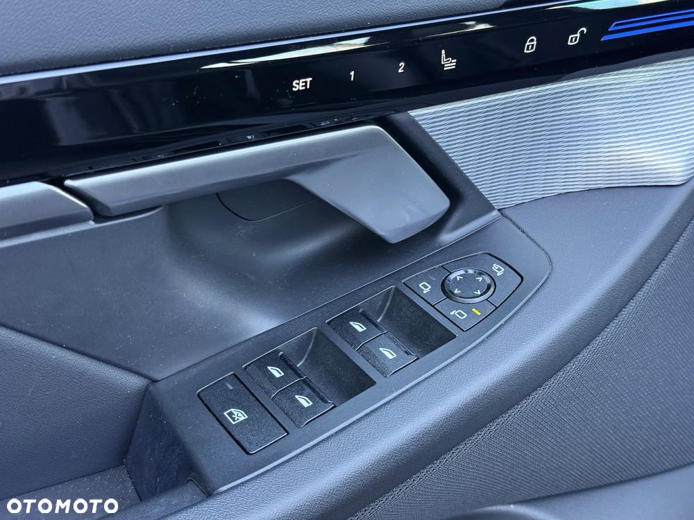 BMW Seria 5 520d - 26