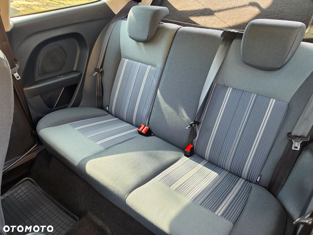 Ford Fiesta - 7
