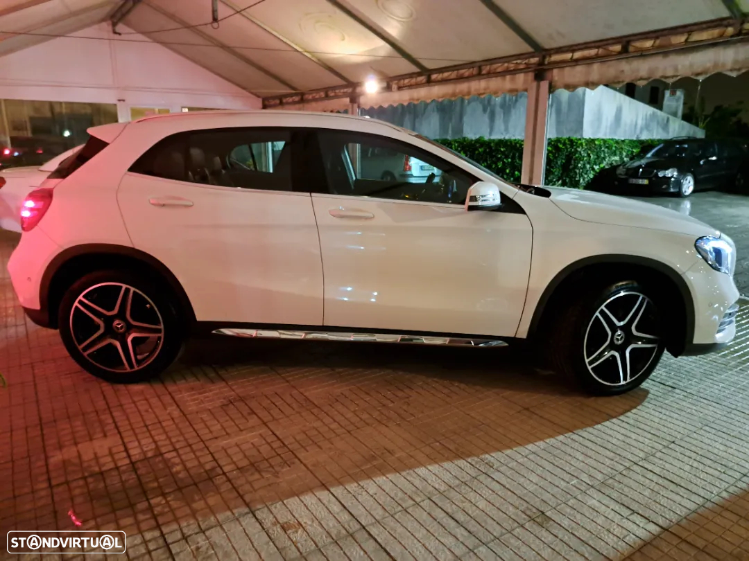 Mercedes-Benz GLA 180 d AMG Line - 37