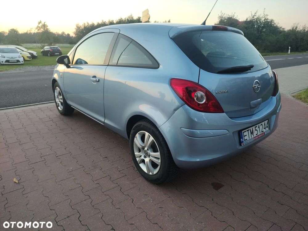 Opel Corsa - 10
