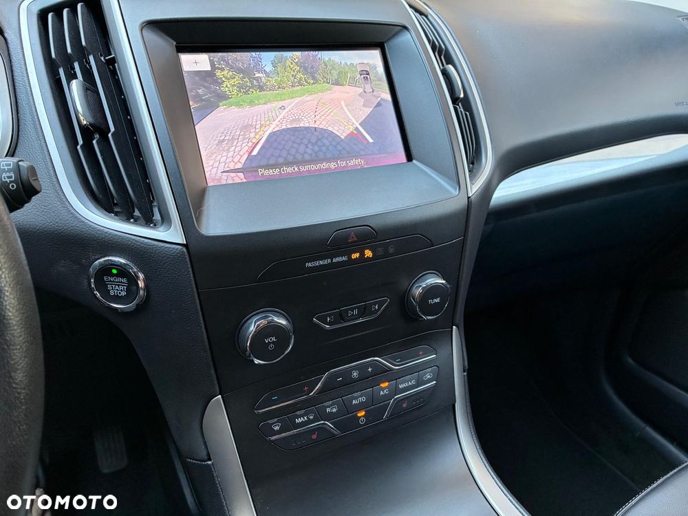 Ford Edge - 9