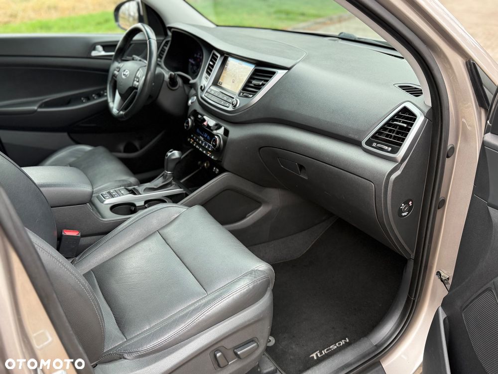 Hyundai Tucson blue 1.7 CRDi 2WD DCT Advantage - 18