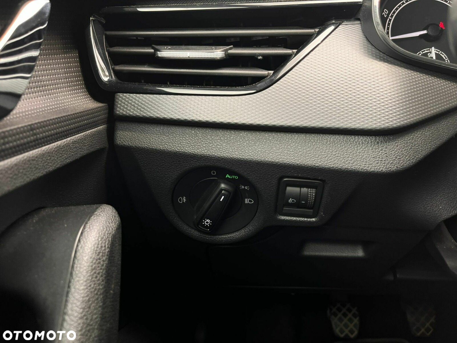 Skoda Kamiq 1.0 TSI Ambition - 24