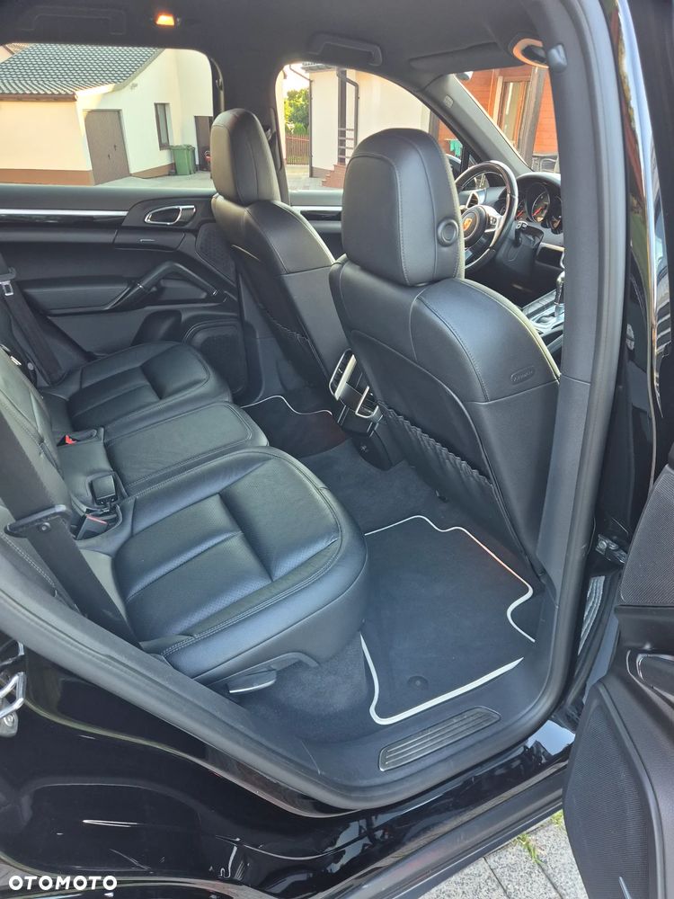 Porsche Cayenne Diesel - 16