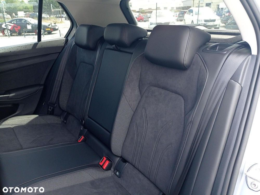 Volkswagen Golf - 16