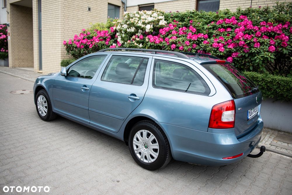Skoda Octavia 1.6 Active - 9