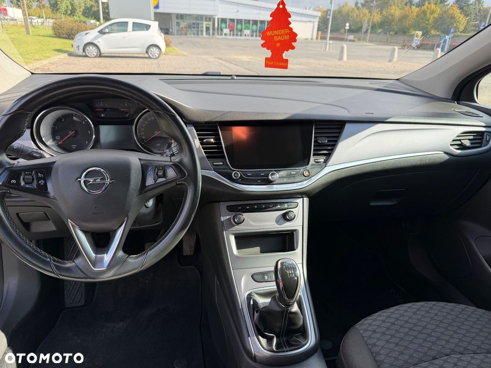 Opel Astra - 10