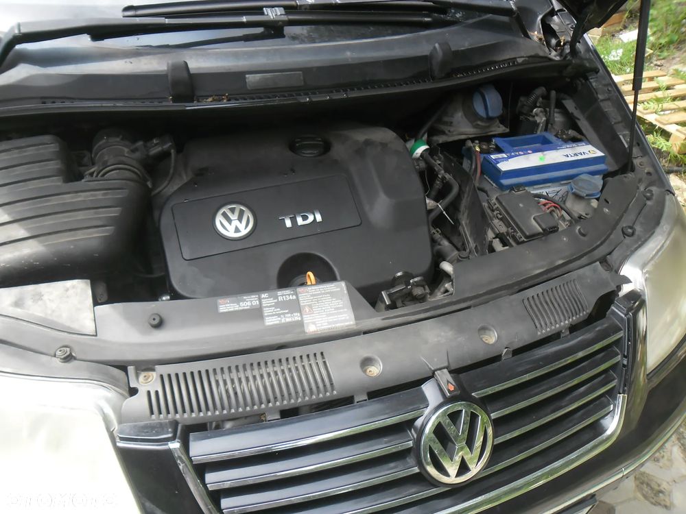 Volkswagen Sharan 1.9 TDI Highline 4Mot - 11