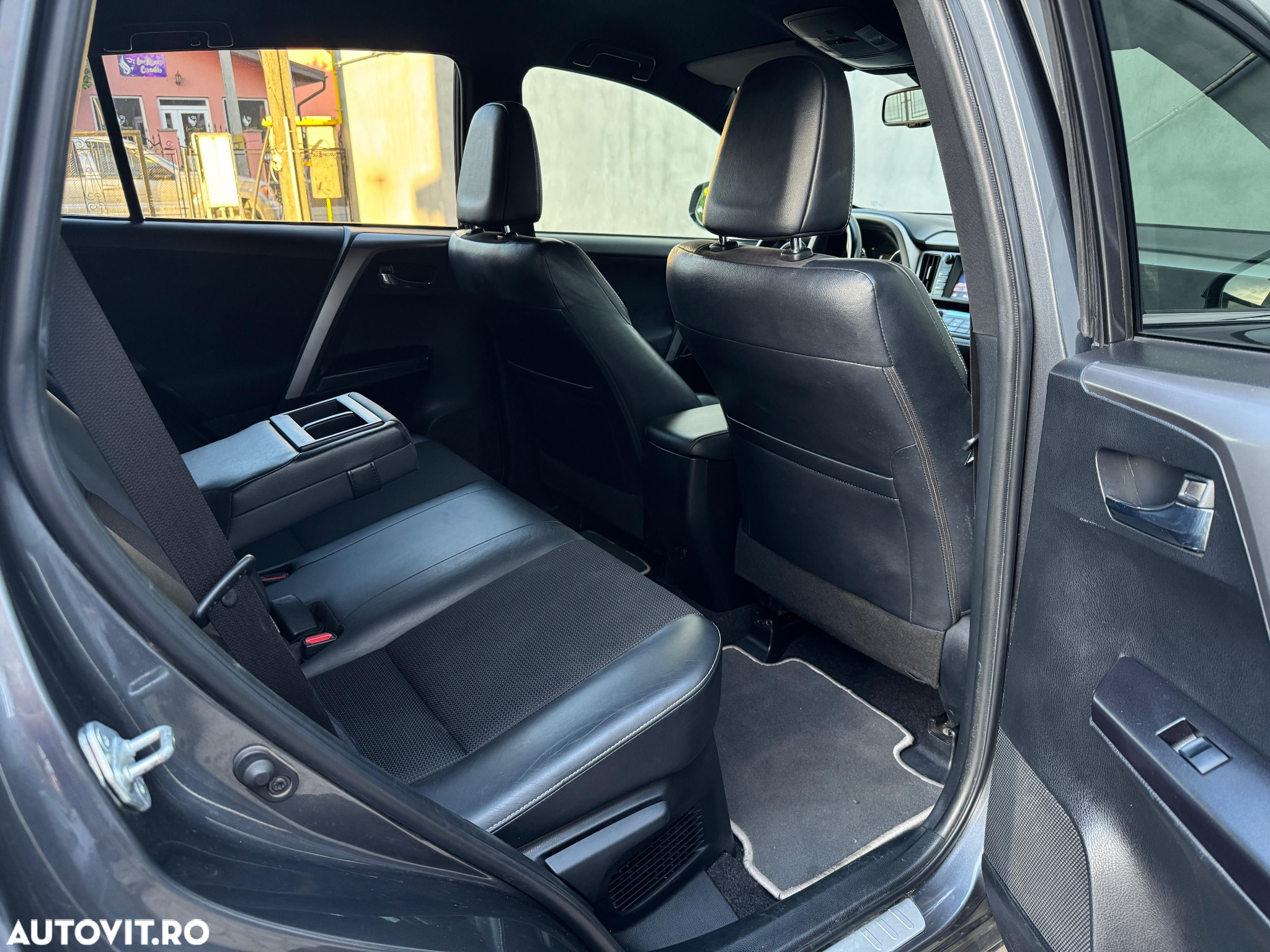 Toyota RAV4 2.5 4x4 Hybrid Comfort - 17