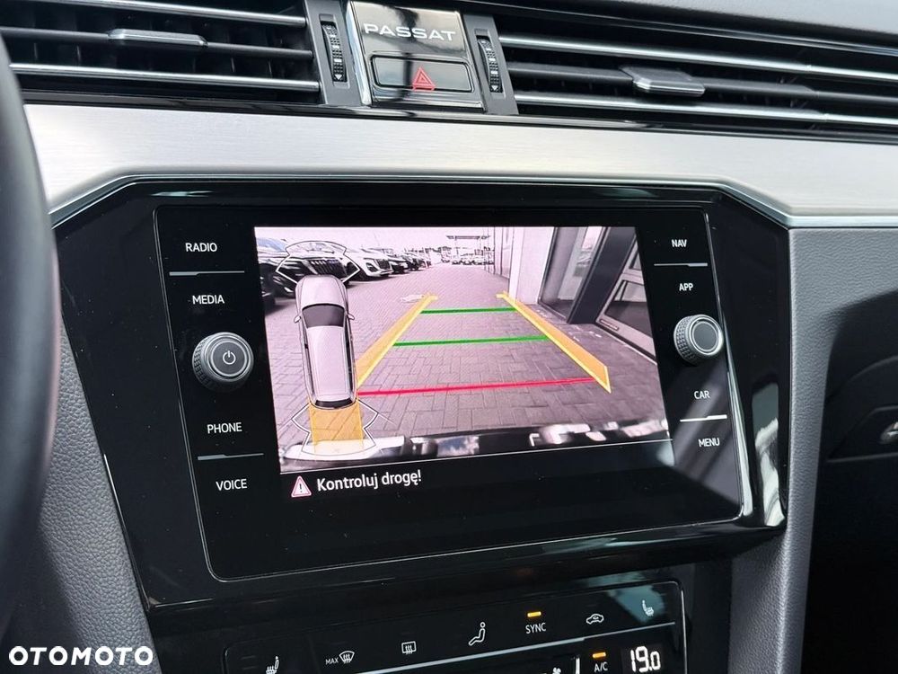 Volkswagen Passat Variant 2.0 TSI Elegance DSG - 31