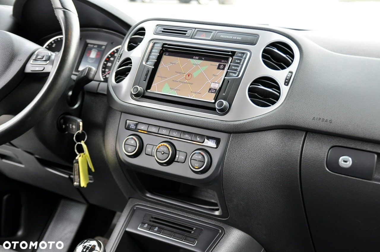 Volkswagen Tiguan - 27