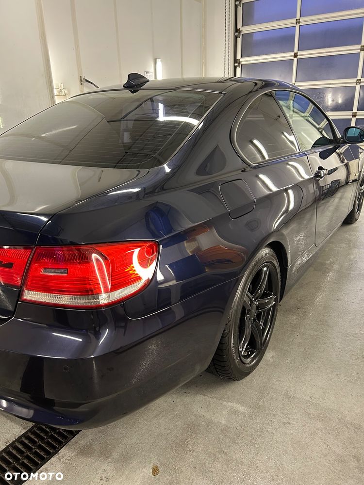 BMW Seria 3 320i - 14