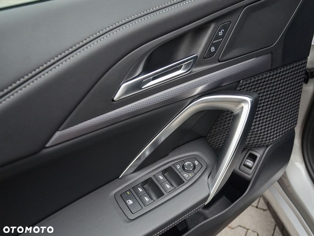 BMW X1 sDrive20i - 20