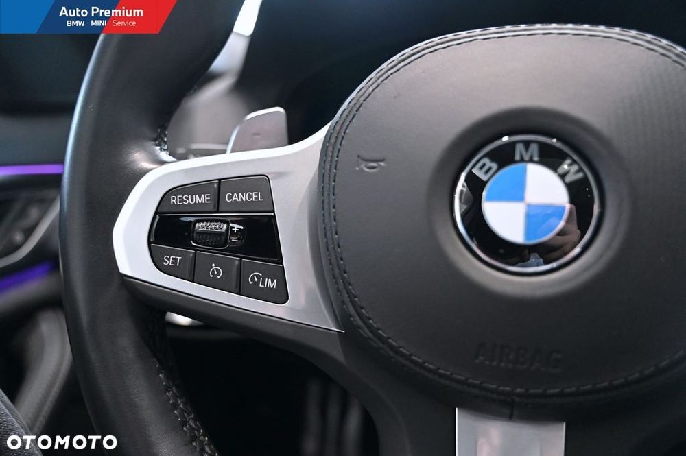 BMW Seria 5 540i xDrive mHEV - 8